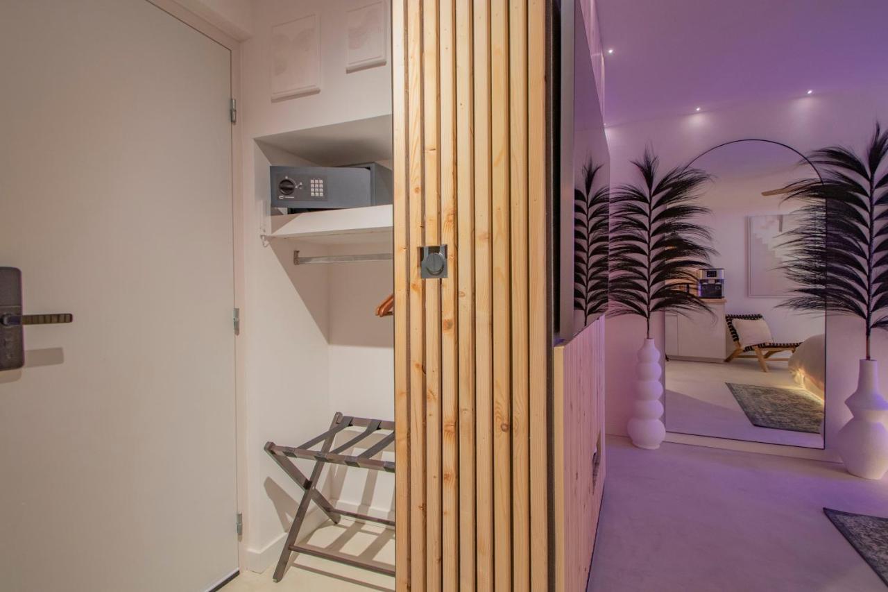Les Bains D'Eros Hotel Cuers Exterior photo